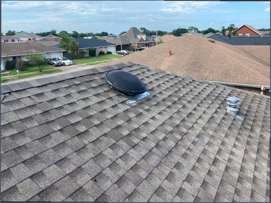 Completed residential shingle roof by Cabrera Brothers Roof Repair, San Antonio TX